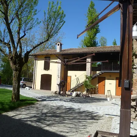 Corte Ca' Bosco 카스텔로 디 세라발레