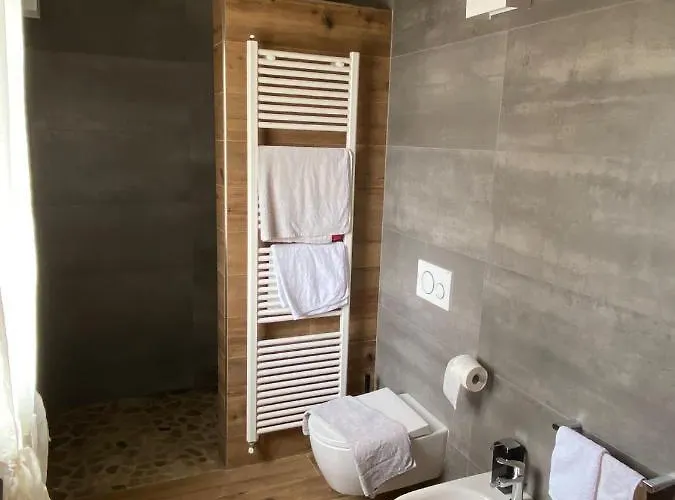 Corte Ca' Bosco 4* Castello di Serravalle